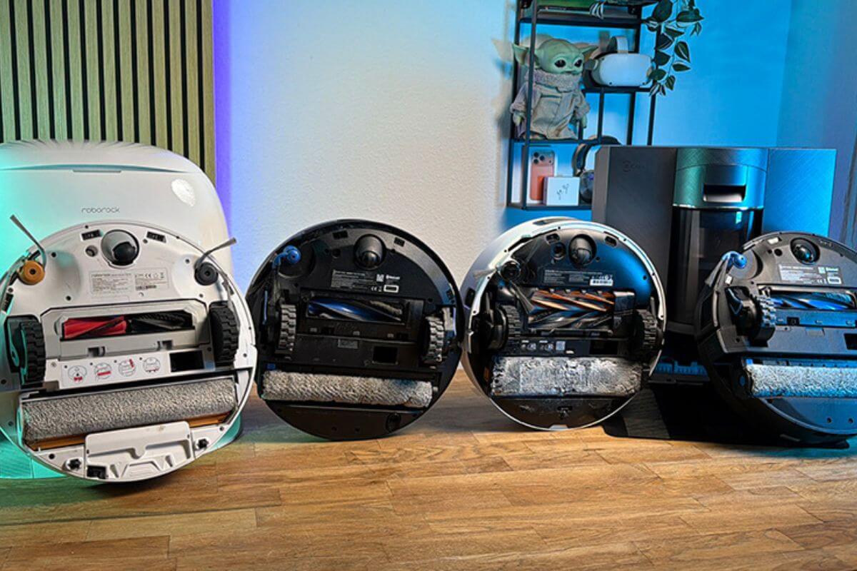 Wischsystem Wischroboter Wischwalze wird während der Fahrt mit frischem Wasser selbst gereinigt